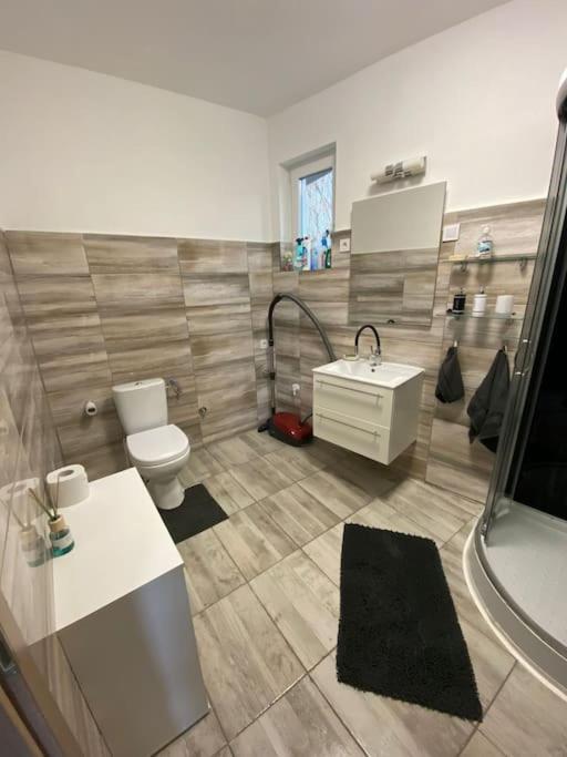 Villa Lipi - Home Away From Home Balatonszárszó Екстериор снимка